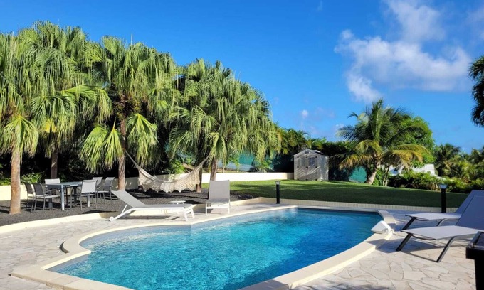 Saint-Francois Villa | Villa Wan, modern Creole villa with view of Marie Galante in Saint François