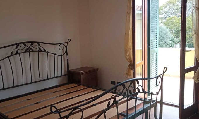 Lavinio Lido di Enea Villa | Villa with garden in Lavinio mare