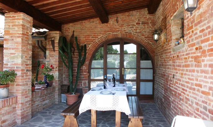 Foiano della Chiana Villa | Villa with private pool, panoramic position a few km from the village of Foiano della Chiana, can ac