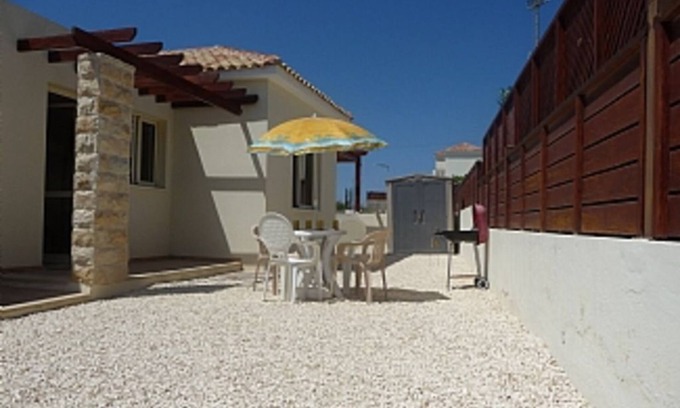 Peyia Town Villa | Villa with own Private Pool, child friendly, Fully Air/Con throughout, fast WIFI & UKTV