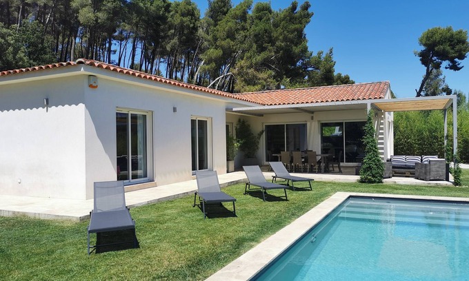 Bouc-Bel-Air Villa | Villa with pool 10 minutes from Aix en Provence
