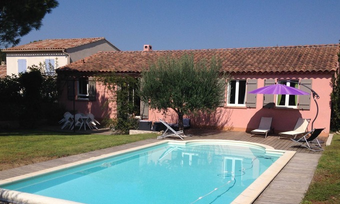 Robion Villa | Villa with pool at the foot of the Luberon