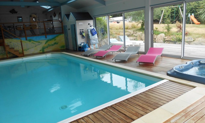Lannion Villa | Villa With Pool Indoor heated to 28 °, Jaccuzzi, Sauna