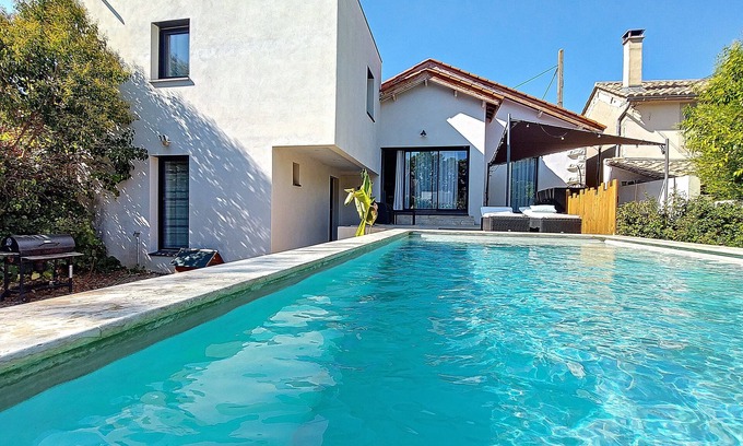 Grezan Villa | Villa with pool near the historic center