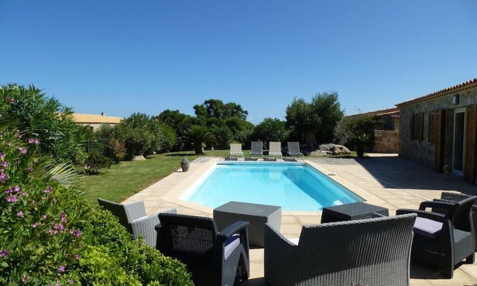 Marine de Saint Ambroggio Villa | Villa with pool, Sant'Ambroggio seafront