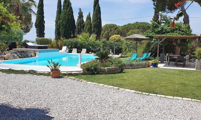 Beziers Villa | Villa with Pool, Spa, Petanque & 5000m² park, for dream vacations