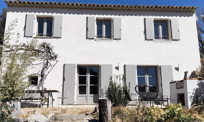 Val de Gilly Villa | Villa with private pool in small hamlet near Grimaud/St. Tropez
