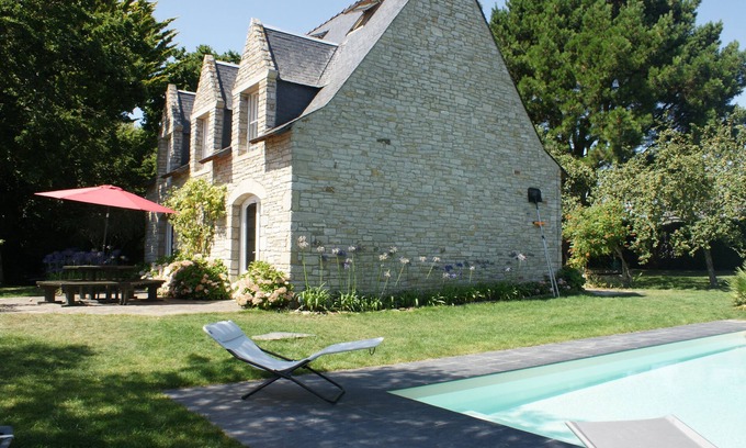 Sarzeau Villa | Villa with private pool, sea view and beautiful beaches within walking distance.