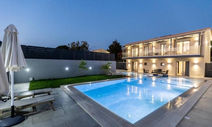Agios Ioannis Villa | Villa with Private Pooln