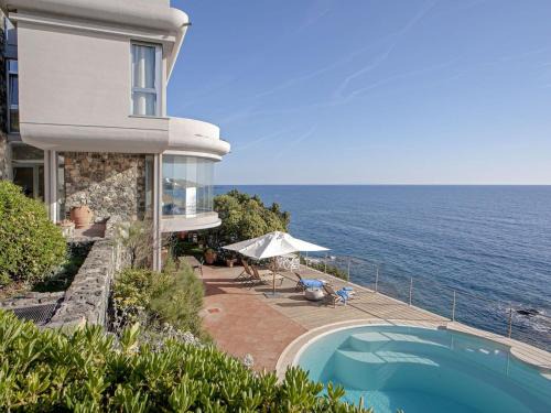 Livorno Apartment | Villa with Sea View Livorno