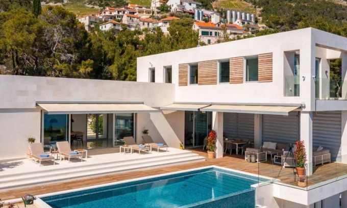 Sveta Nedjelja Villa | Villa With Spectacular Sea Views in Sveta Nedjelja