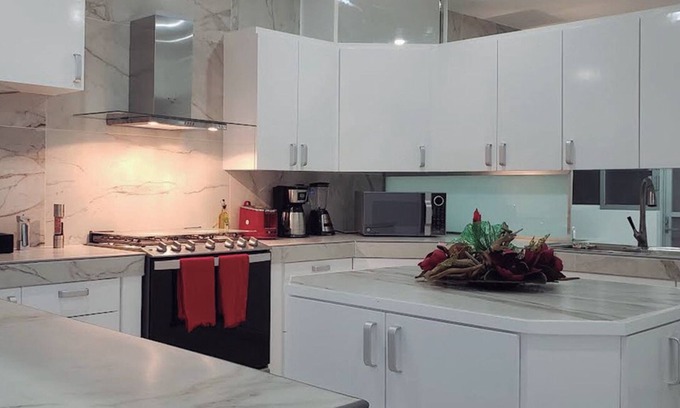 Zona Hotelera House | Villa Zafiro with 4 bedrooms. 11 people at 0.12 miles from the beach.