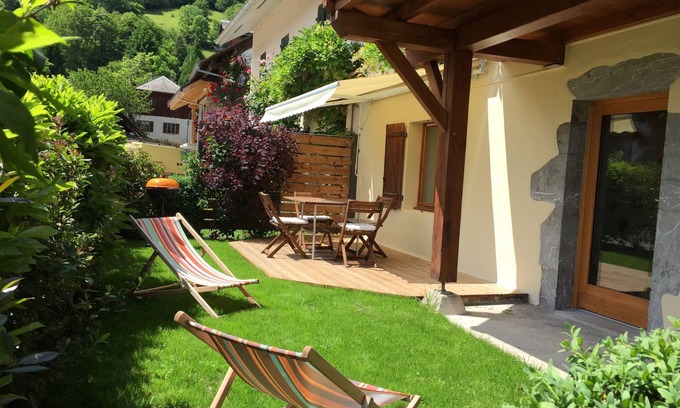 Chaparon Apartment | Village apartment on the ground floor at the edge of Lake Annecy