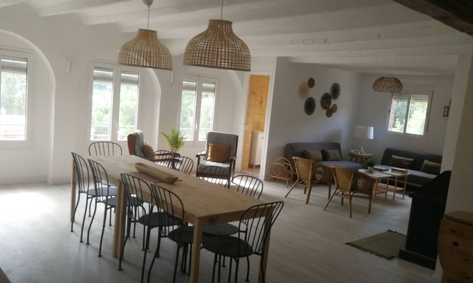 Berga House | Village house with fireplace in the heart of Berguedà.