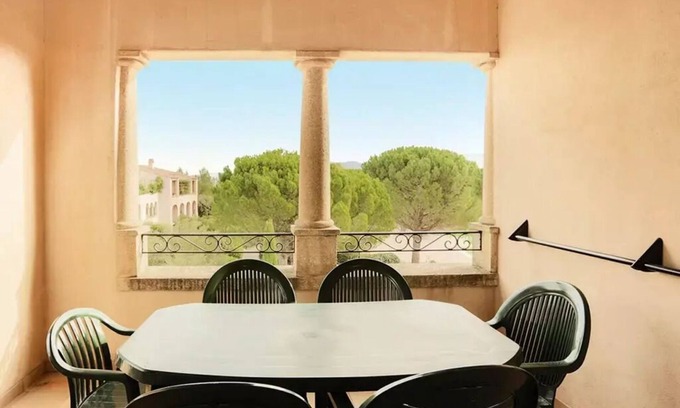 Pont Royal Apartment | Village Pont Royal in Provence - maeva Home - 2 Room Apartment 7 People Selection