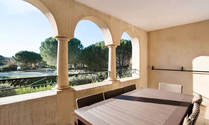 Pont Royal Apartment | Village Pont Royal in Provence - maeva Home - 3 room apartment for 7 people Selection