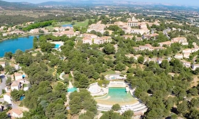 Pont Royal Apartment | Village Pont Royal in Provence - maeva Home - Prestige 2 bedroom apartment (6 people)