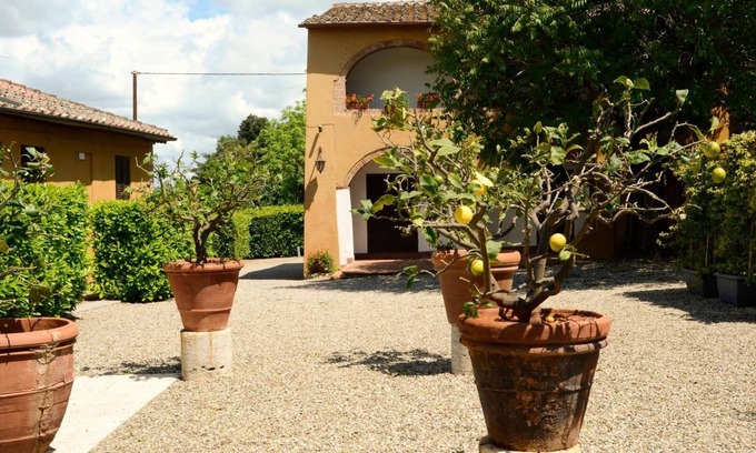 Siena Villa | Villas with garden and pool in the heart of Tuscany in Siena for 16 people