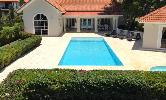 Urbanizacion Tavarez Villa | VillaTracey! 5BR/5BA Luxury Sosua OcnView Pool Jacuzzi Walk 2 Town Pool Table