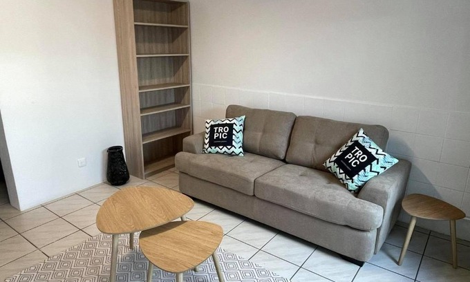 Pirae Apartment | Viniura F2