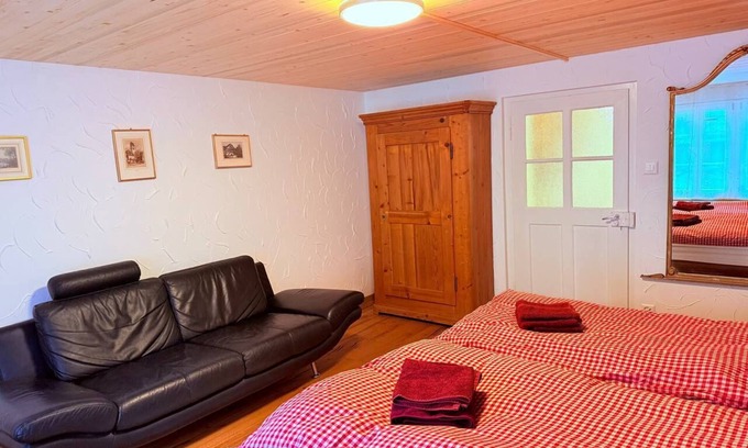 Gsteigwiler Apartment | Vintage apartment by Apartments Capricorn