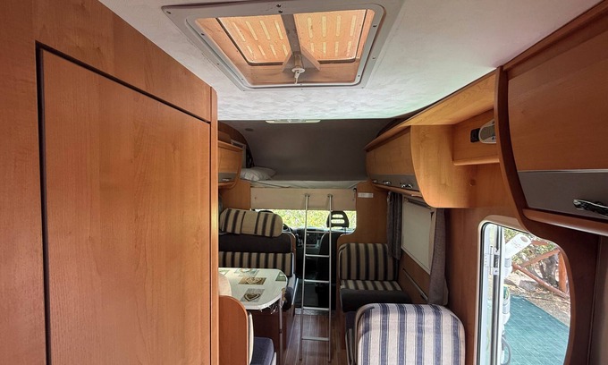 Sorrento Historic Centre House | Vintage Camper