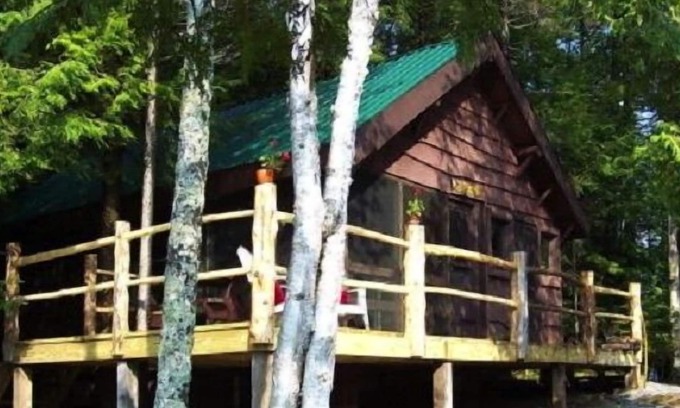 Saranac Lake Cabin | Vintage, Retro Adirondack Cabin - waterfront, peaceful - open spring/summer/fall