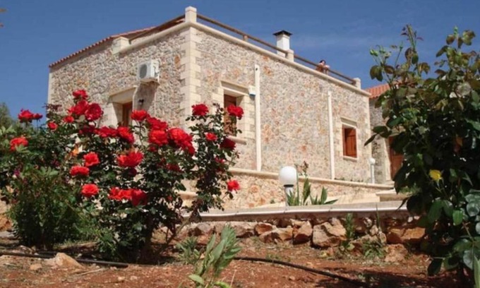 Apokoronas House | Viola Suites,Villas with shared pool