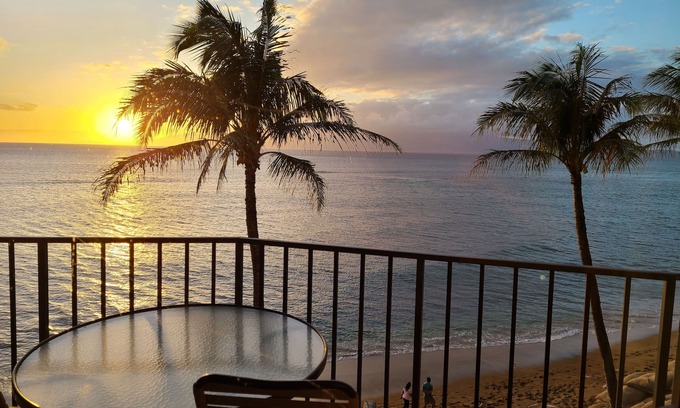 Kahana Condo | VIR #409 Upper West Maui Oceanfront Condo - Kahana
