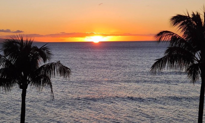Kahana Condo | VIR #504 Upper West Maui Corner Oceanfront Condo - Kahana