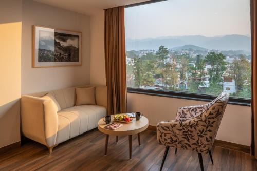 Bullawala Hotel | Vishranti Canal Road
