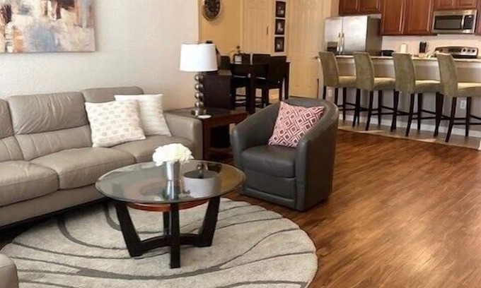 Florida Central Atlantic Coast Condo | Vista Cay Luxury Cabana. Near all theme Parks and walk to Conventions.