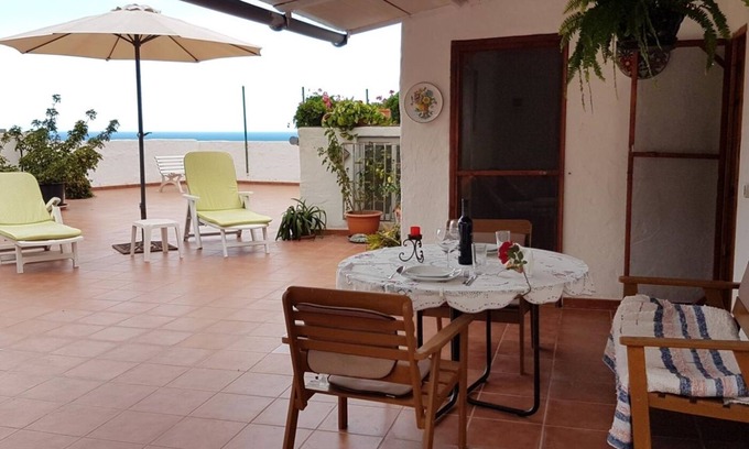 Agaete Apartment | Vivelorural ático y terraza en El Risco de Agaete