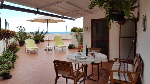 Agaete Apartment | Vivelorural Ático y terraza en El Risco de Agaete