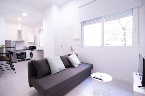 Trinitat Apartment | Viveros by Concept Flats
