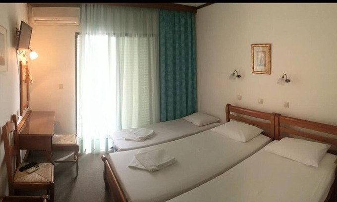 Ormos Prinou House | Vlachogiannis Hotel - Triple Room 3