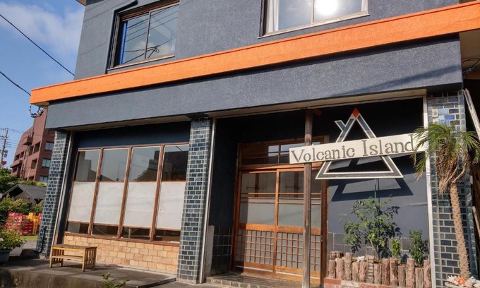 Oshima House | Volcanic Island