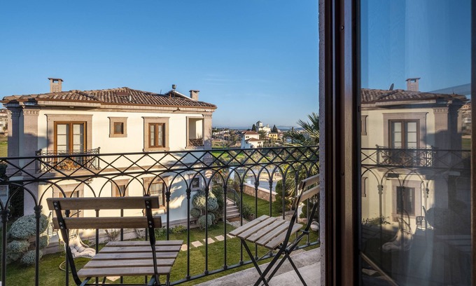 Ayvalik Bed & Breakfast | Vrodi By House