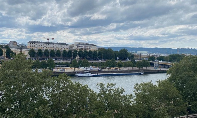 Quartier Vieux Marche-Cathedrale House | Vue sur Seine