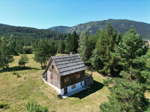 Njegovuđa House | Vukov Konak - Wolf's lodge