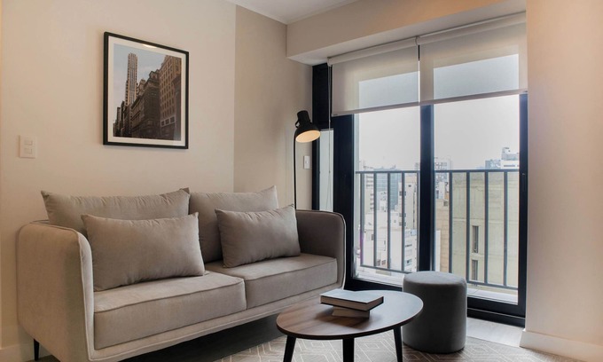 Leuro Apartment | w* | Bright 2BR w/Balconny in Miraflores