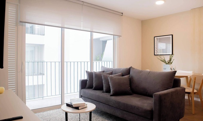 Leuro Apartment | w* | Charming 2BR Stay in Miraflores