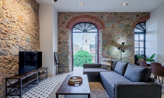 Balboa Apartment | w* | Peaceful 1BR in Plaza Catedral