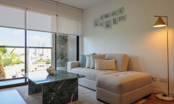 Country Club Apartment | w* | Stunning 1BR w/Great Deco in San Isidro