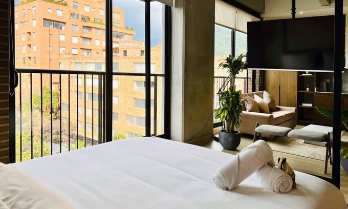 Chico Reservado Apartment | w* | Urban Loft in Parque 93