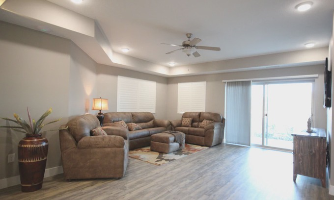 St. George Condo | W104- Estancia 4 BD / 4 BA