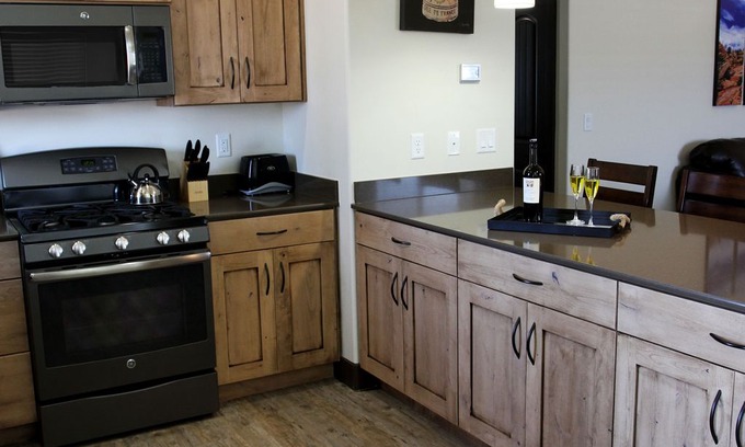 St. George Apartment | W301 - Estancia 2BD/2BA