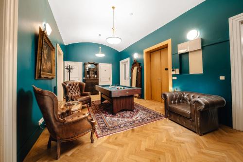 Nove Mesto Apartment | WagnerStays Grand Nest 6BD Billiard&Sauna&Cinema