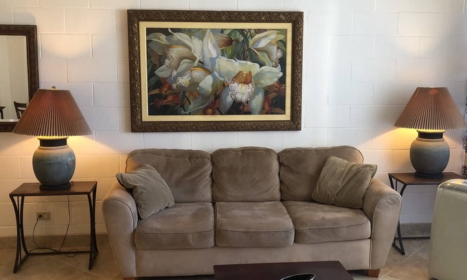 Waikiki Apartment | ~Waikiki~ LOWEST RATES IN AREA ~ 1 Bedroom ~ Fully Furn ~ Blocks to Beach ~