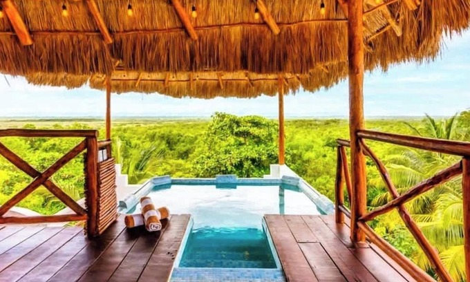 Puerto Morelos Condo | Walk to Beach! Rooftop Jacuzzi, Jungle Views, Pool